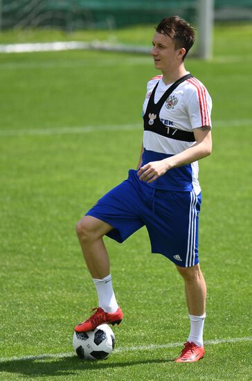 Football. National team's training camp