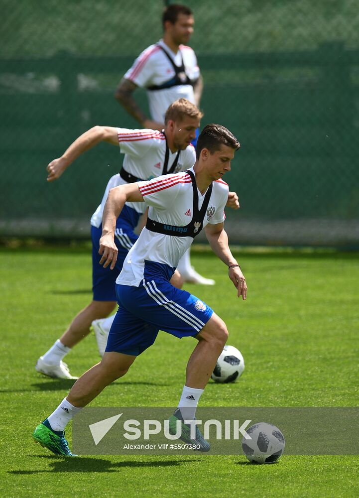 Football. National team's training camp