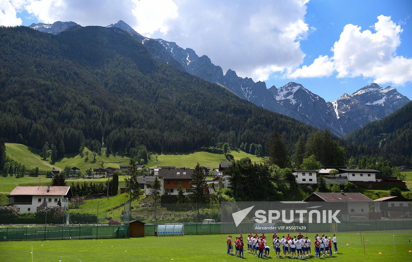 Football. National team's training camp