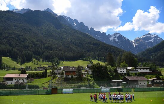 Football. National team's training camp