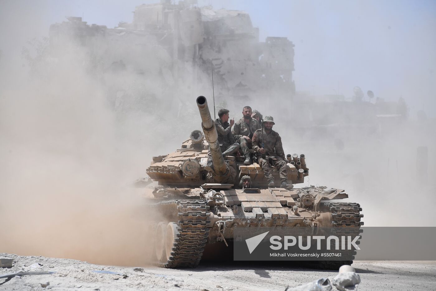 Syrian army frees Yarmouk Palestinian refugee camp in south of Damascus
