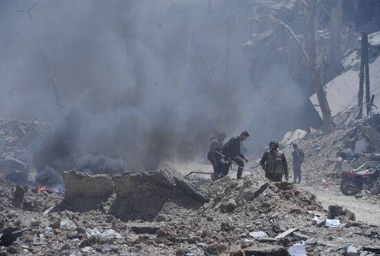 Syrian army frees Yarmouk Palestinian refugee camp in south of Damascus