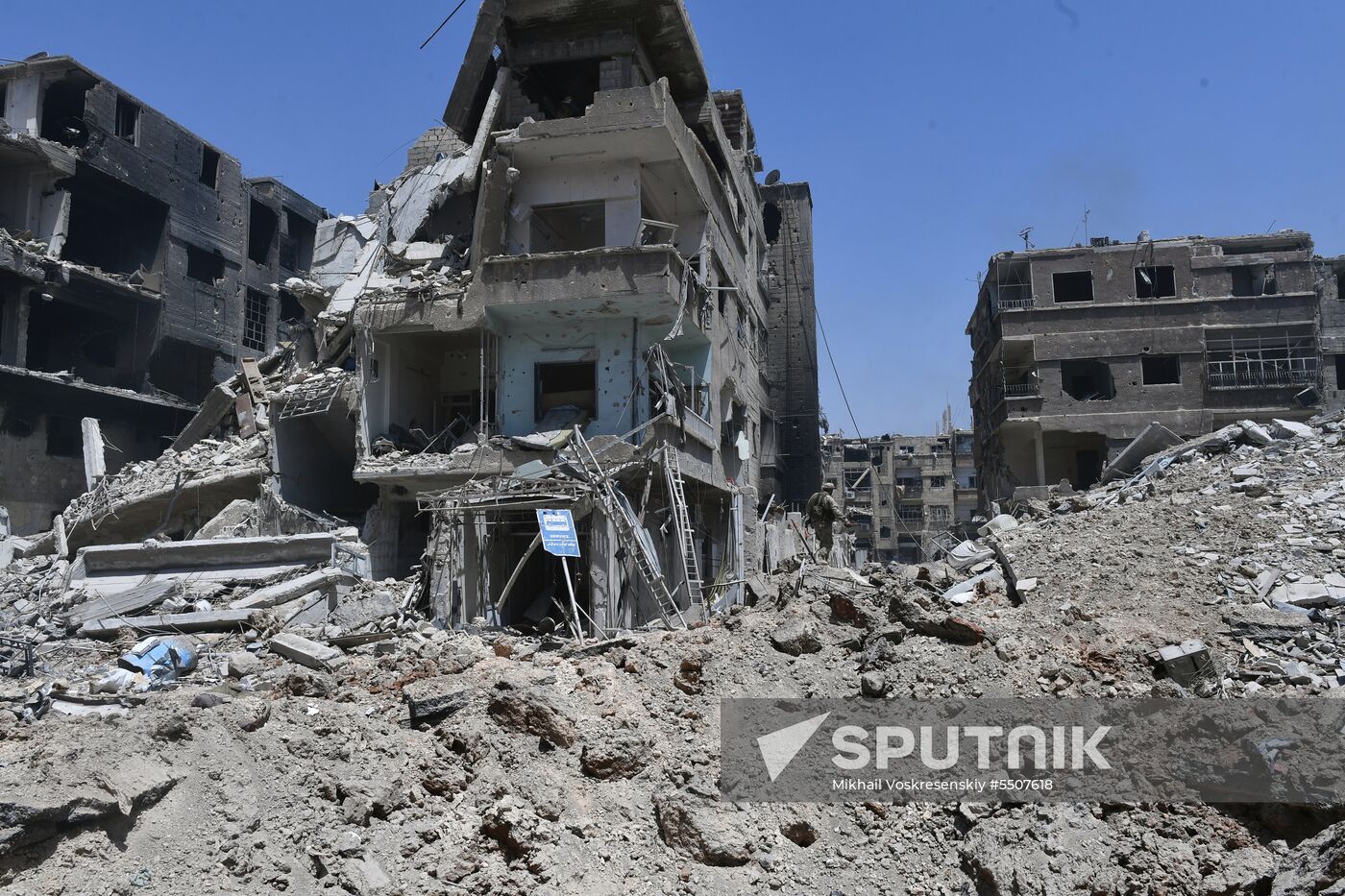 Syrian army frees Yarmouk Palestinian refugee camp in south of Damascus