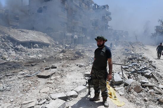 Syrian army frees Yarmouk Palestinian refugee camp in south of Damascus