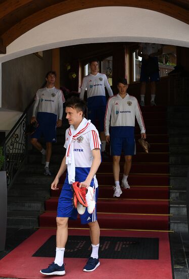 Football. National team's training camp