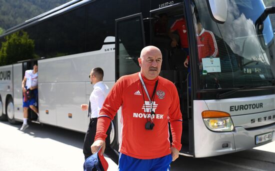 Football. National team's training camp