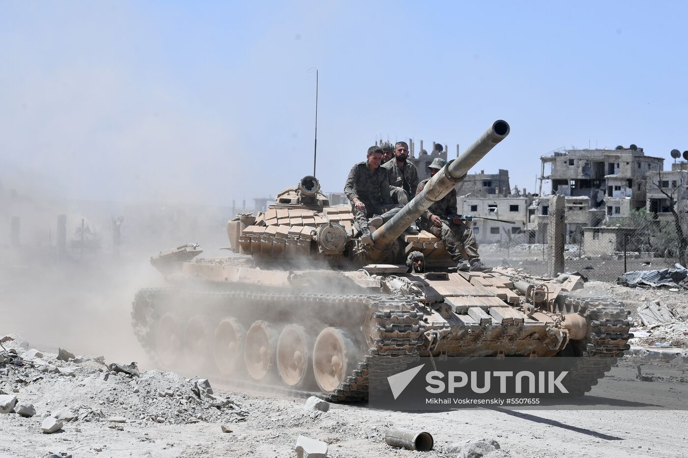Syrian army frees Yarmouk Palestinian refugee camp in south of Damascus