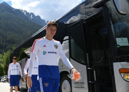 Football. National team's training camp