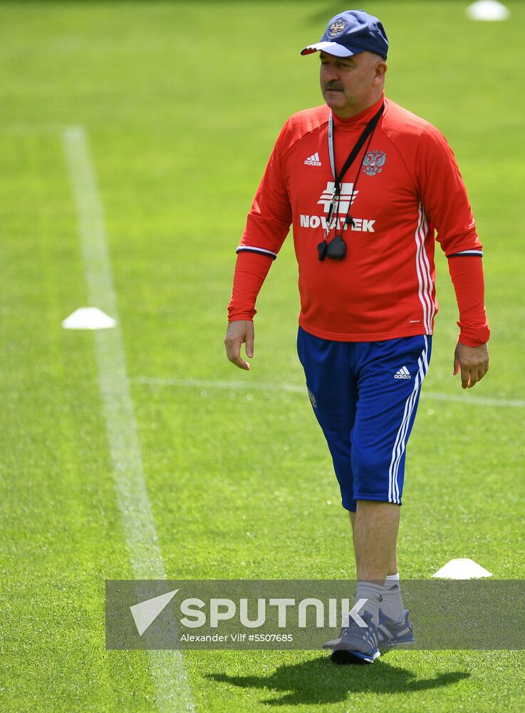 Football. National team's training camp