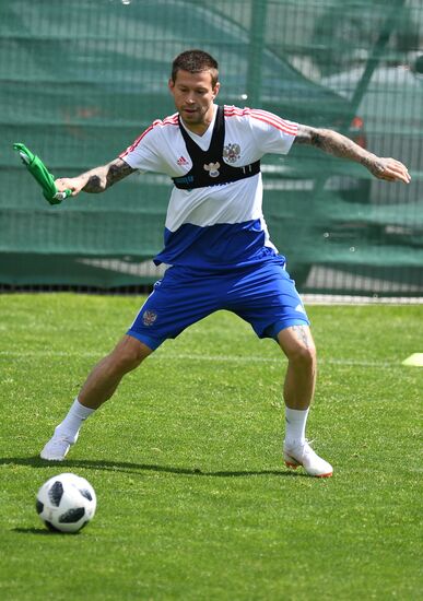 Football. National team's training camp