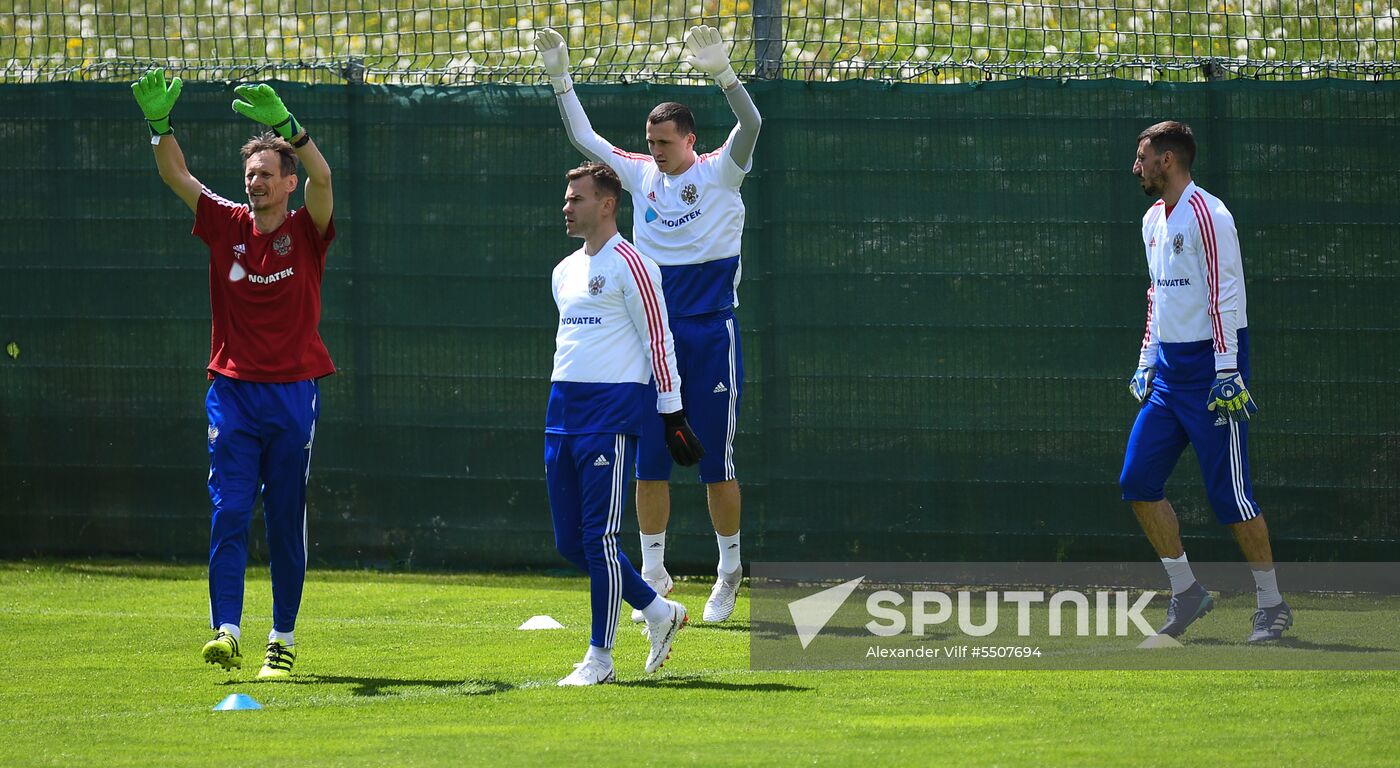 Football. National team's training camp