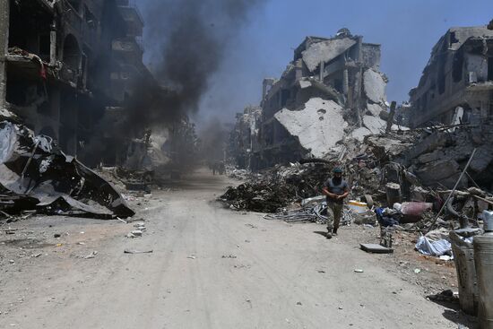 Syrian army frees Yarmouk Palestinian refugee camp in south of Damascus