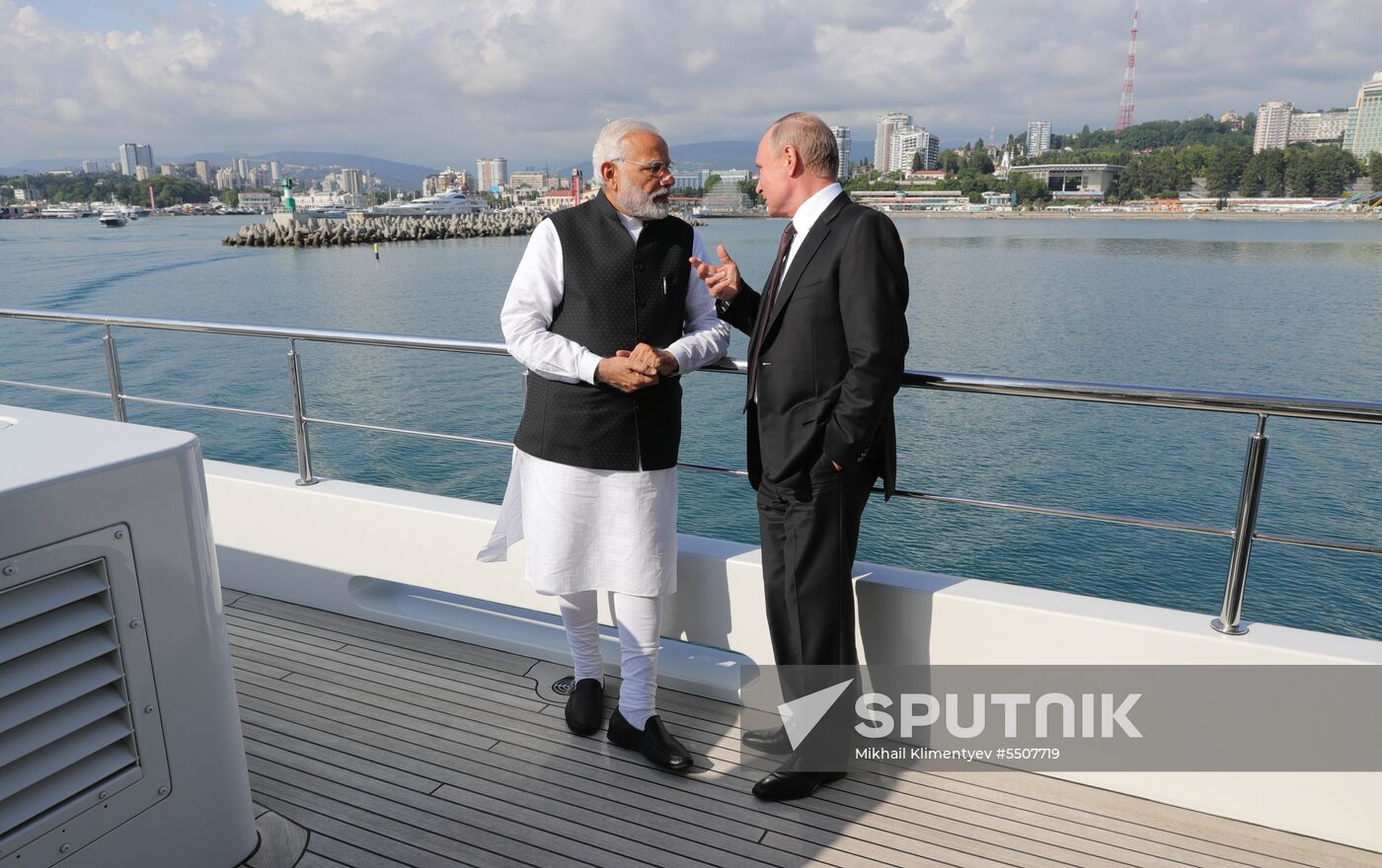 President Vladimir Putin meets with Indian Prime Minister Narendra Modi