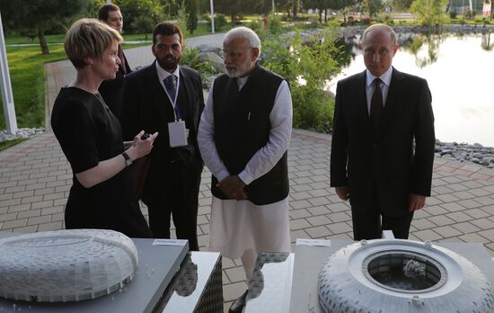 President Vladimir Putin meets with Indian Prime Minister Narendra Modi