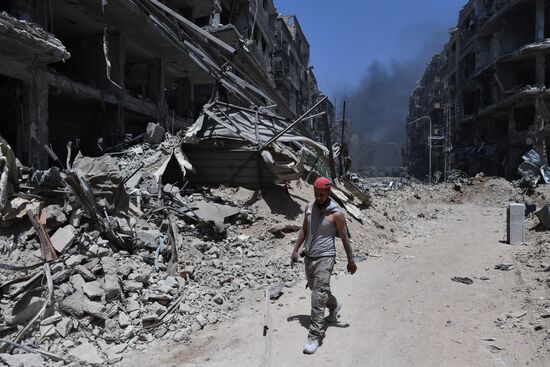 Syrian army frees Yarmouk Palestinian refugee camp in south of Damascus