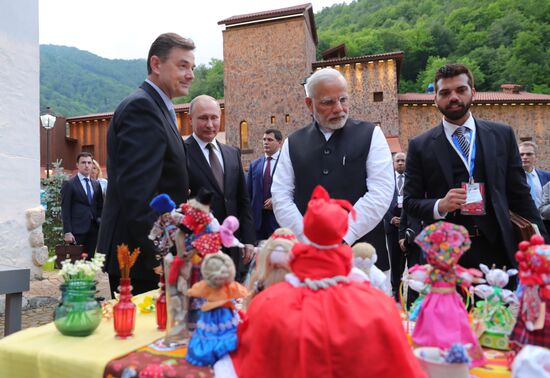 President Vladimir Putin meets with Indian Prime Minister Narendra Modi