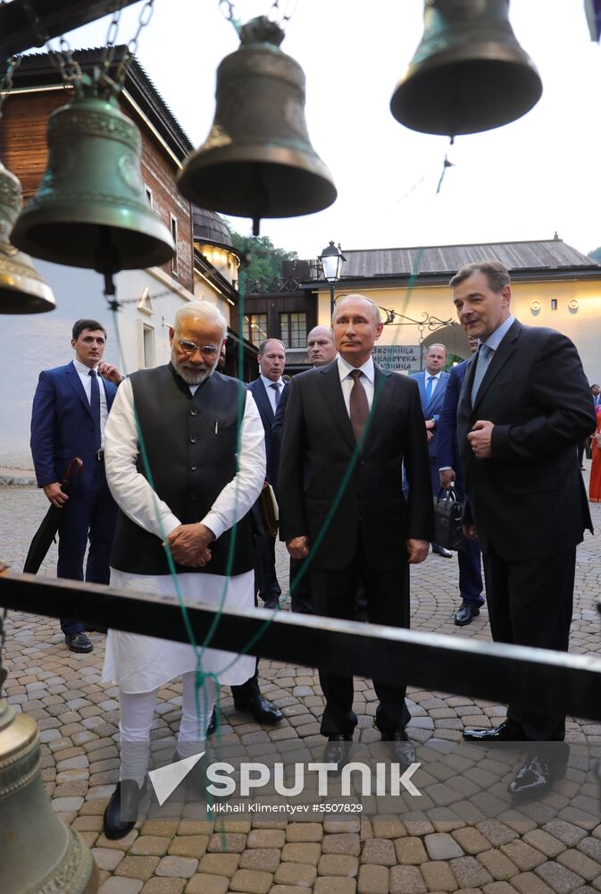 President Vladimir Putin meets with Indian Prime Minister Narendra Modi