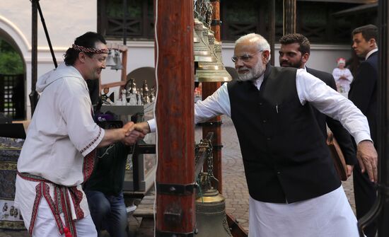 President Vladimir Putin meets with Indian Prime Minister Narendra Modi