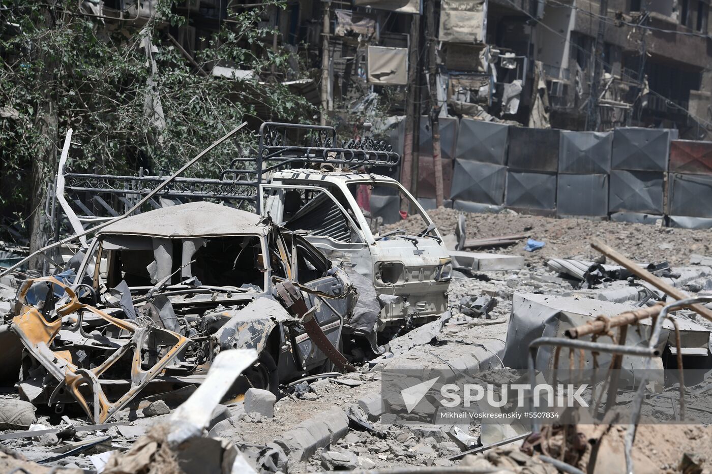 Syrian army frees Yarmouk Palestinian refugee camp in south of Damascus