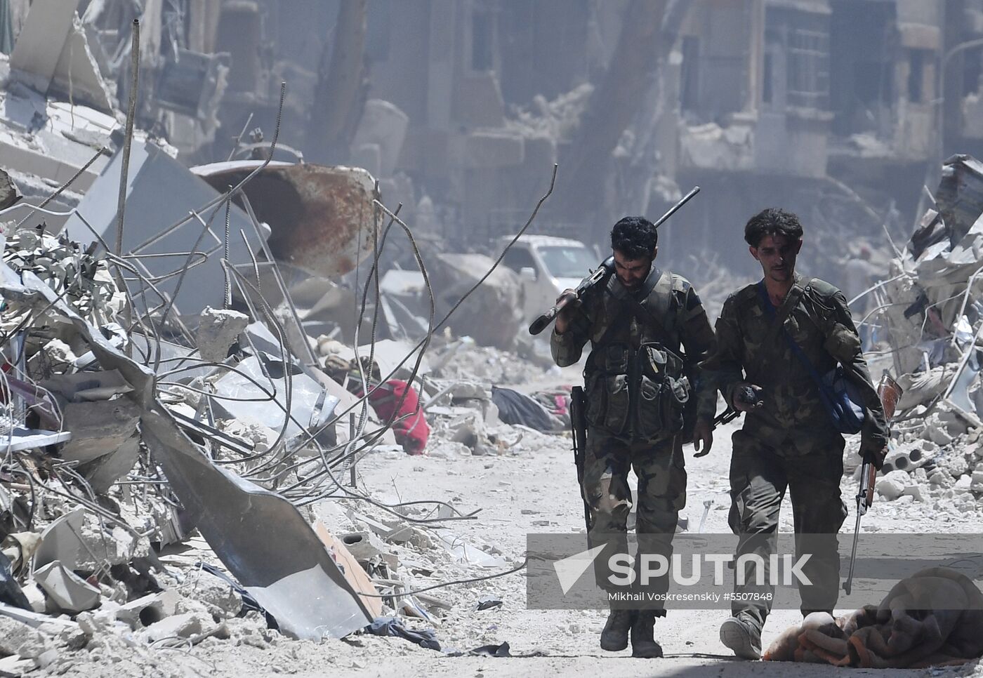 Syrian army frees Yarmouk Palestinian refugee camp in south of Damascus
