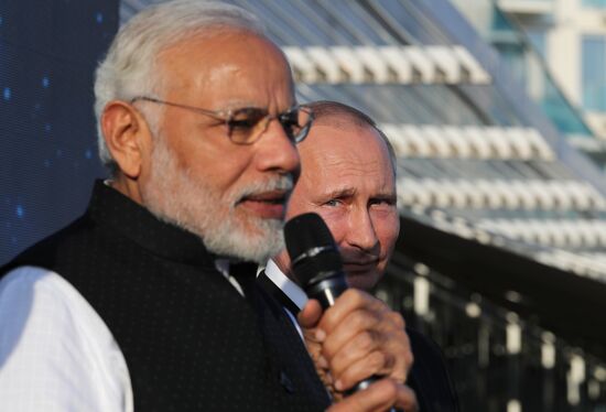 President Vladimir Putin meets with Indian Prime Minister Narendra Modi