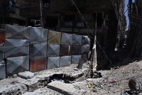 Syrian army frees Yarmouk Palestinian refugee camp in south of Damascus