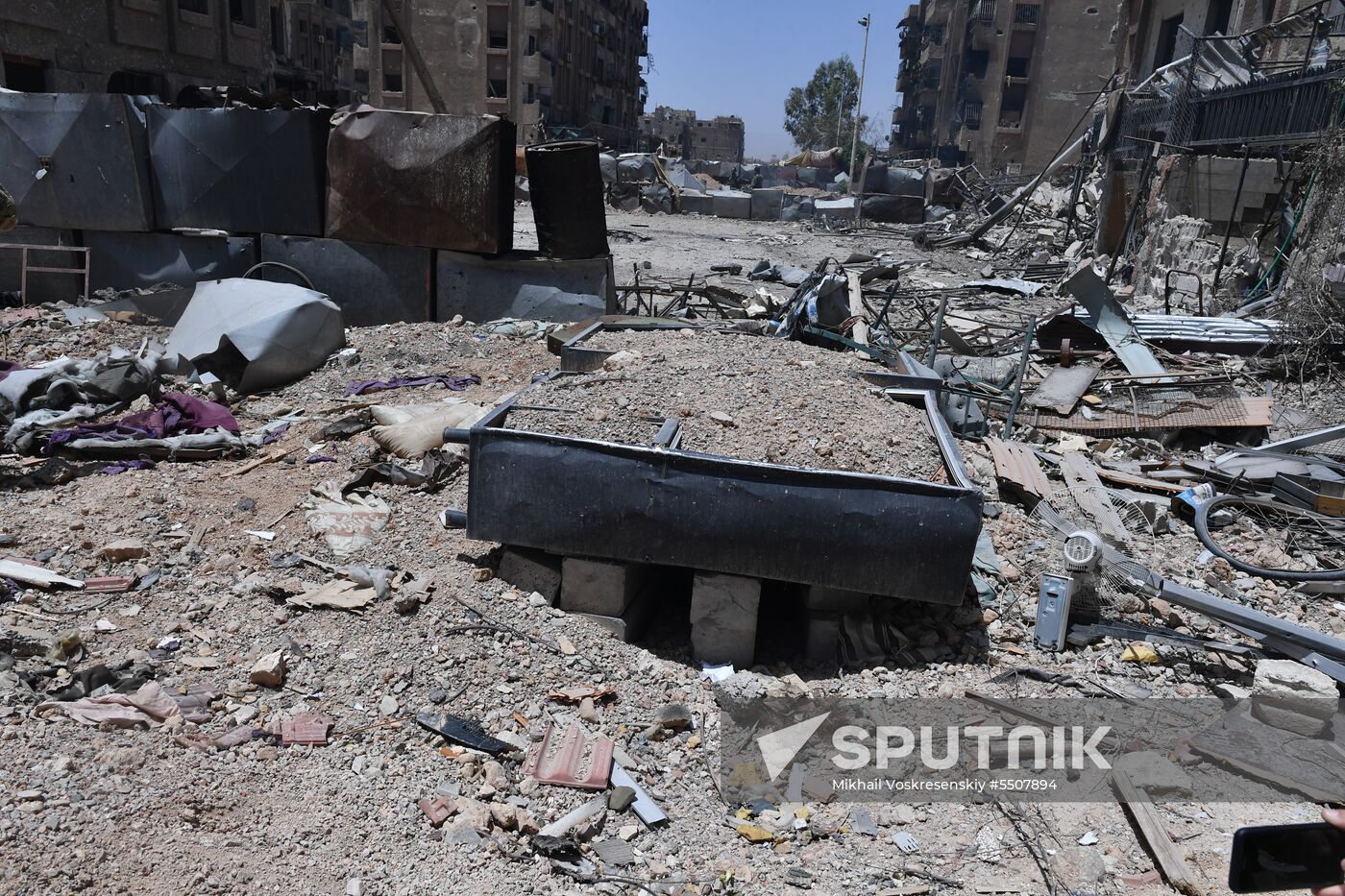Syrian army frees Yarmouk Palestinian refugee camp in south of Damascus
