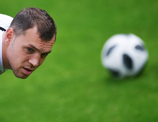Football. National team training session