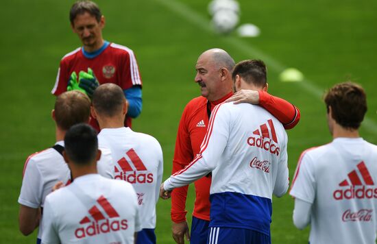 Football. National team training session