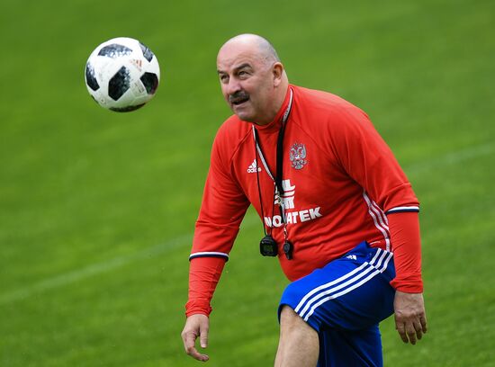 Football. National team training session