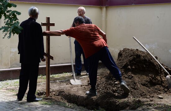 Funeral service for killed parishioner of Archangel Michael's Cathedral in Grozny