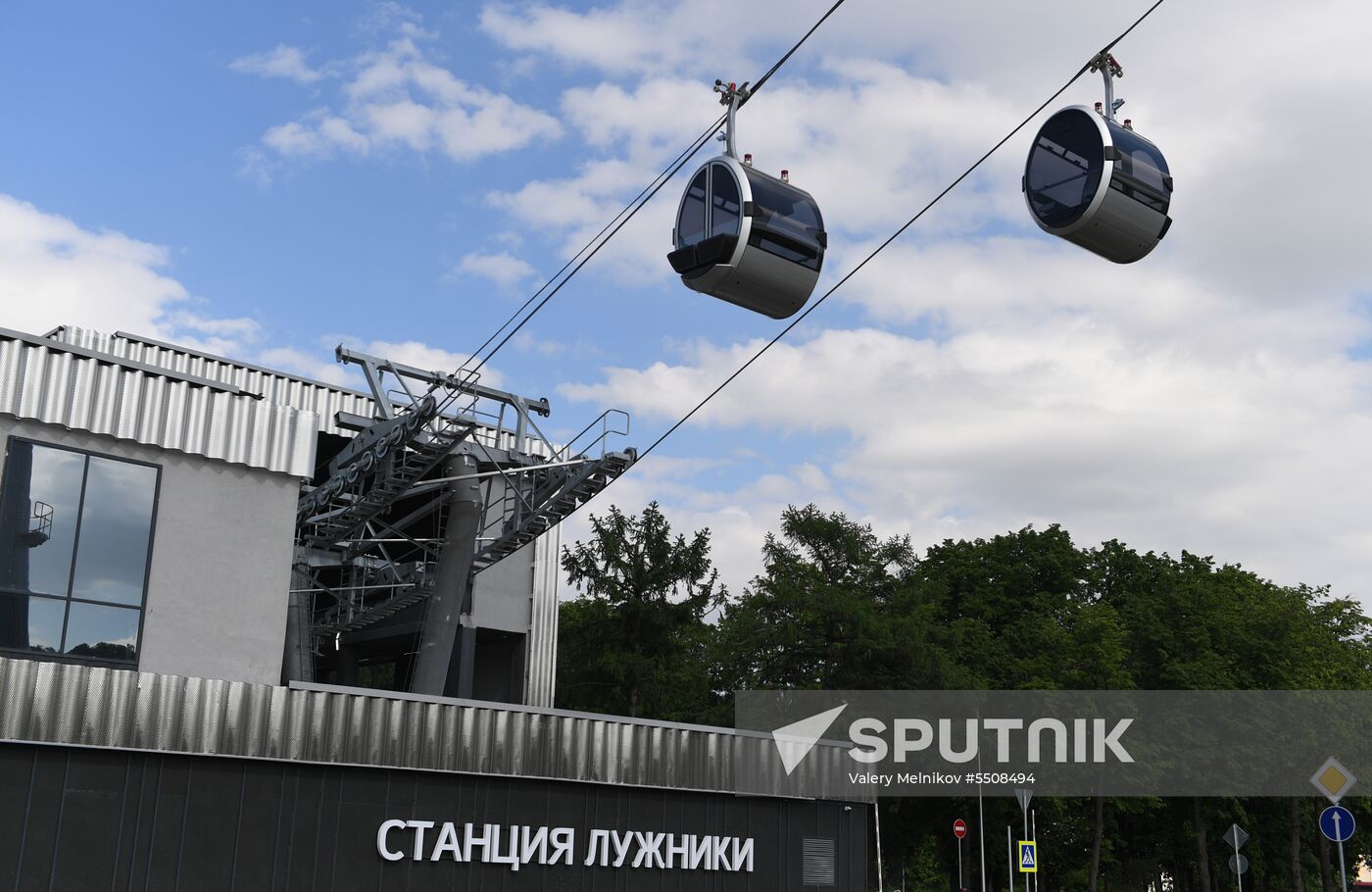 Cable car between Luzhniki Stadium and Vorobyovy Gory