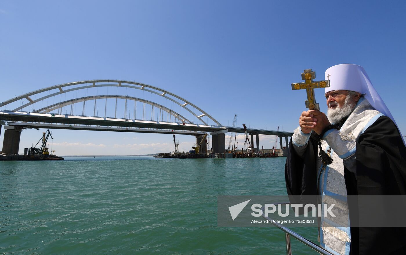 Crimean Bridge blessed in Kerch