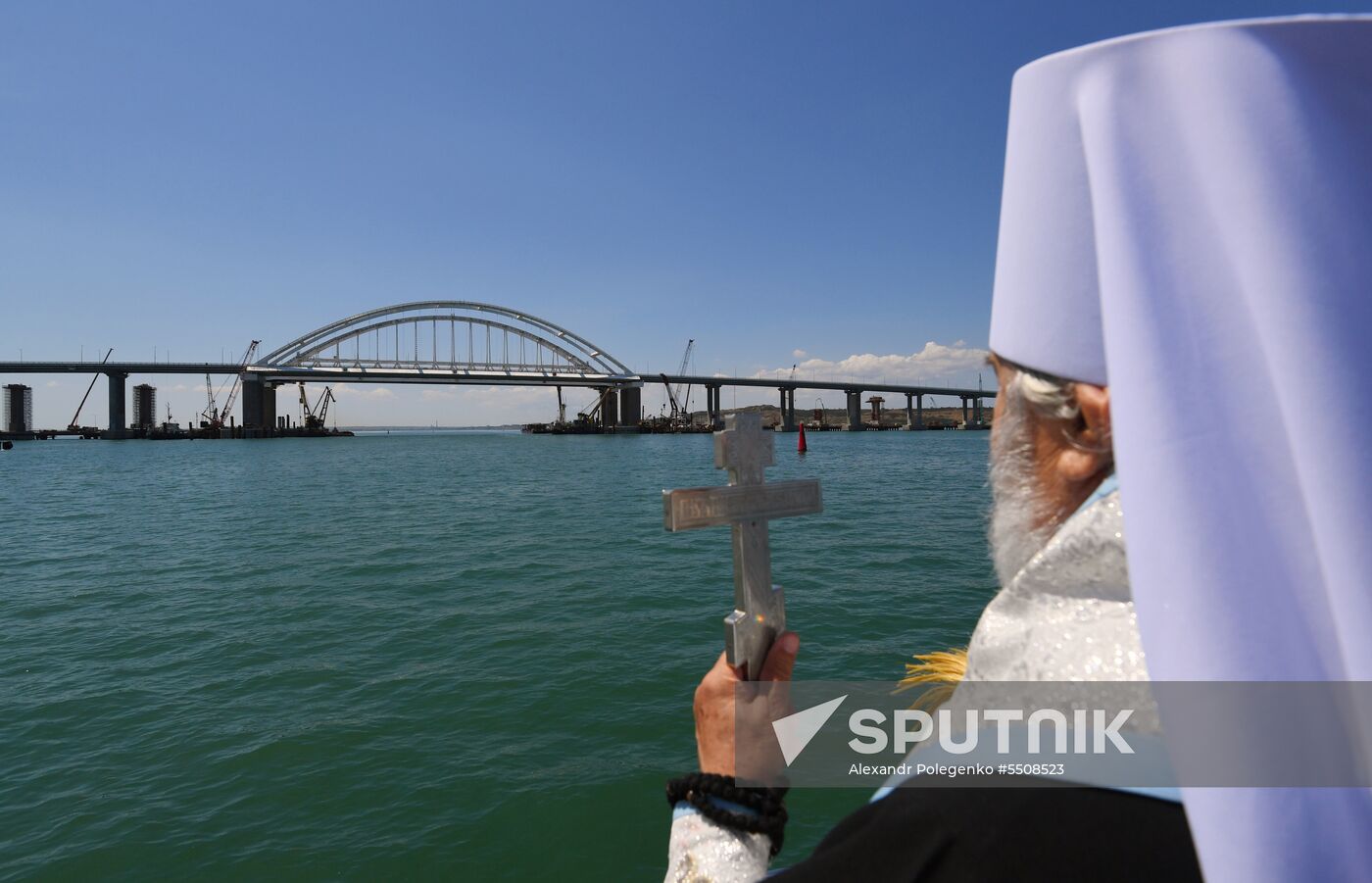 Crimean Bridge blessed in Kerch