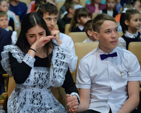 Last Bell celebrations in Russia's regions