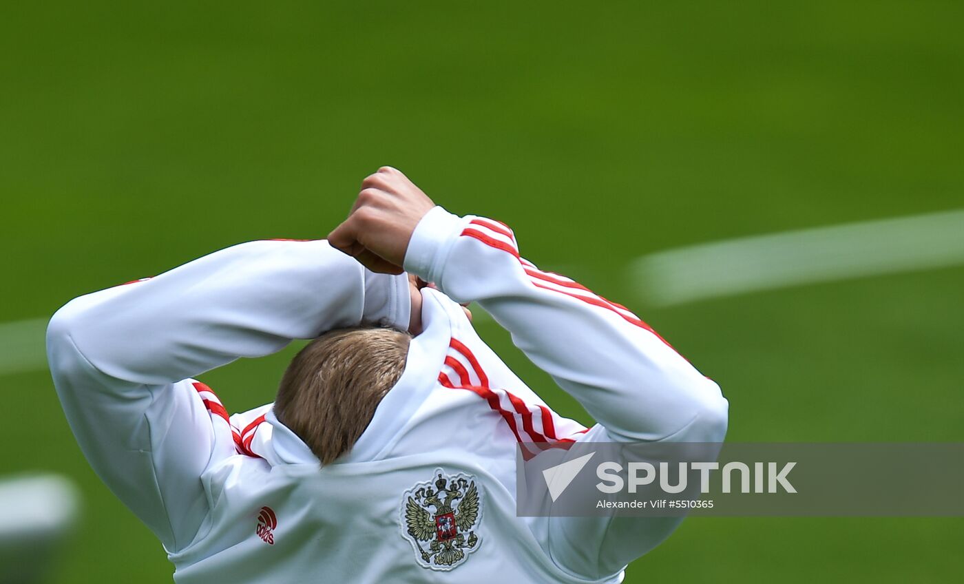 Football. Russian national team's training session