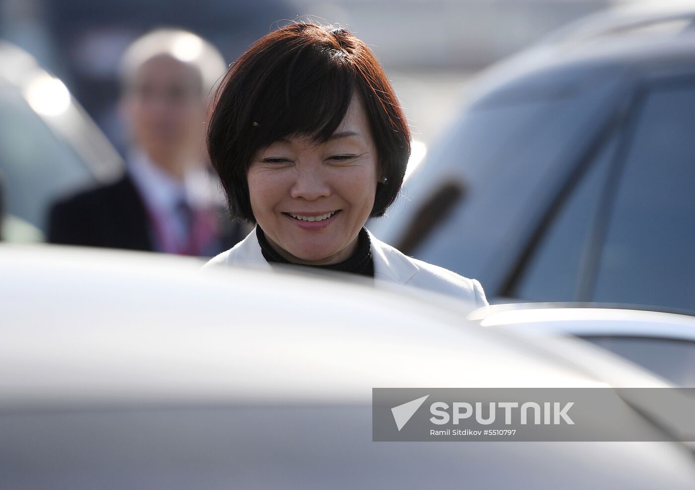 Japanese Prime Minister Shinzo Abe arrives in St. Petersburg