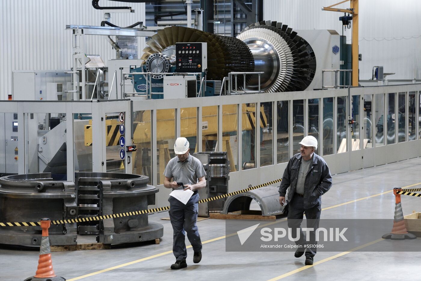 Opening of new shop at Siemens plant in St. Petersburg