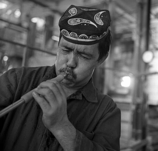 Quvasoy glass factory
