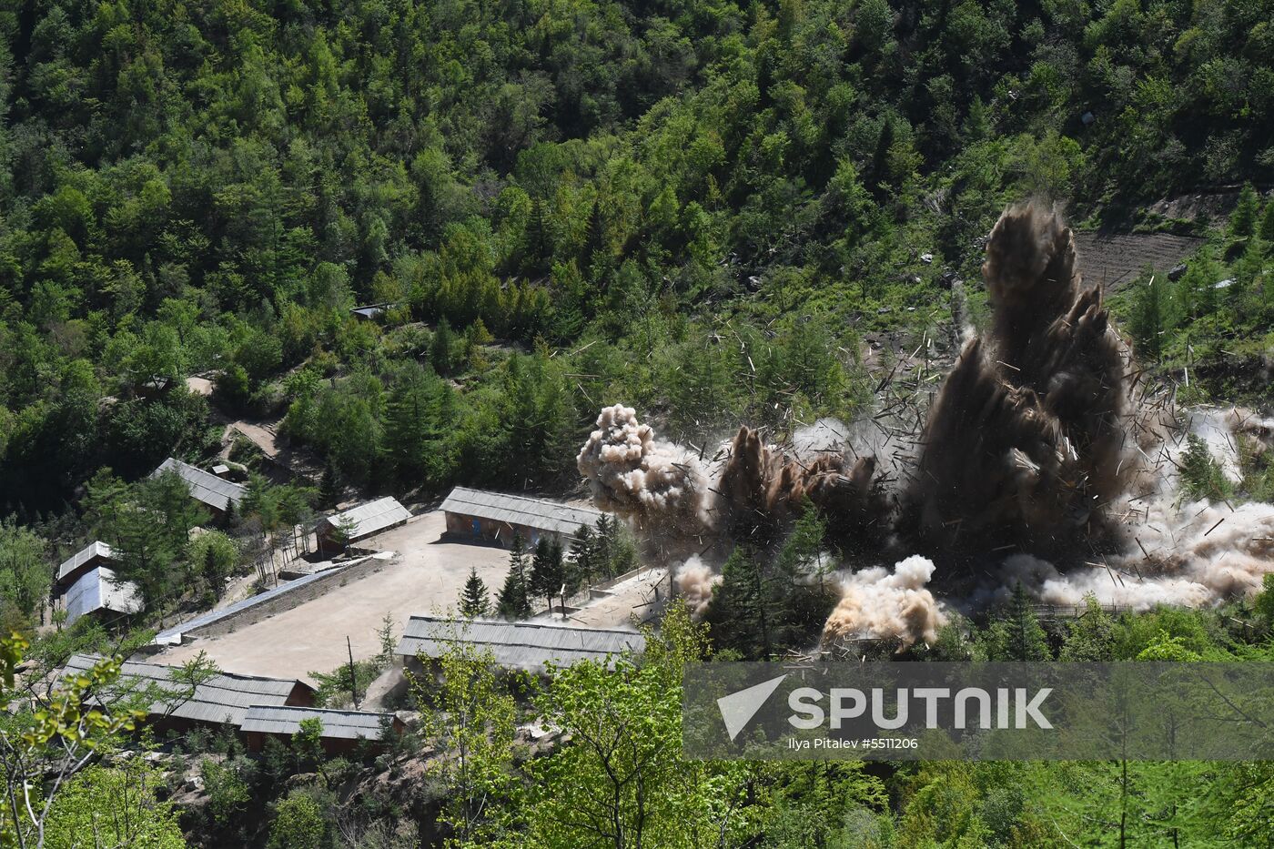 Punggye-ri nuclear test site in North Korea demolished