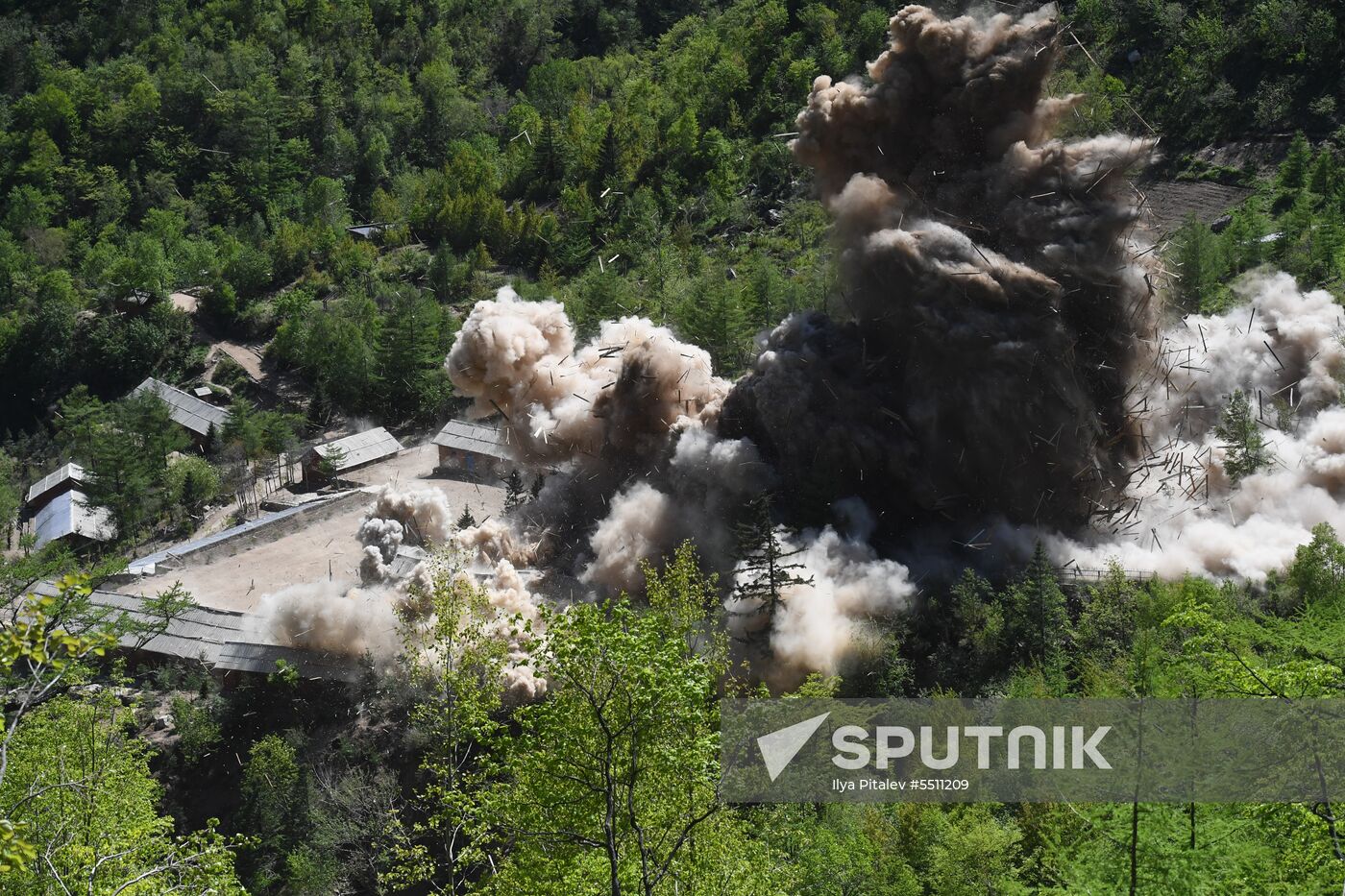 Punggye-ri nuclear test site in North Korea demolished