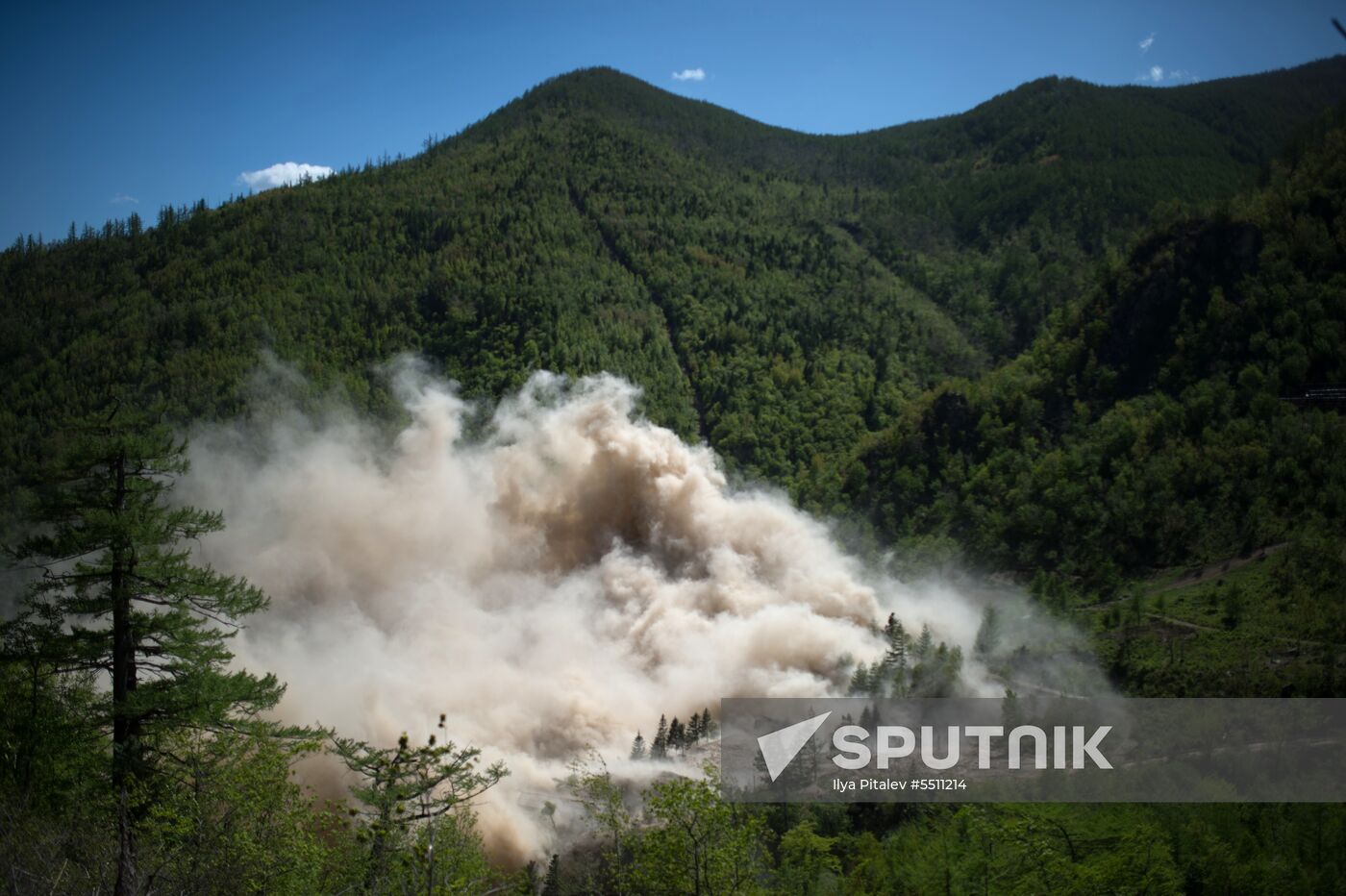 Punggye-ri nuclear test site in North Korea demolished