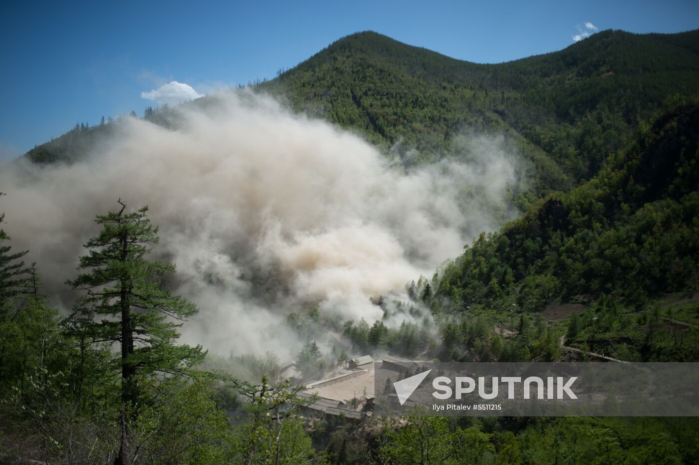 Punggye-ri nuclear test site in North Korea demolished