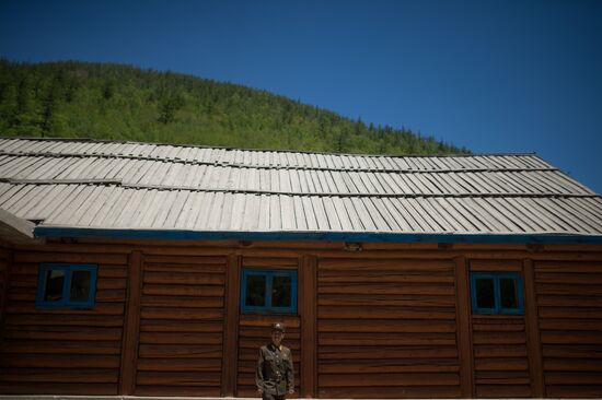 Punggye-ri nuclear test site in North Korea demolished