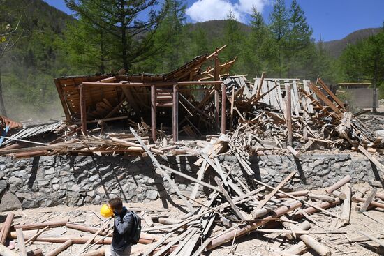 Punggye-ri nuclear test site in North Korea demolished