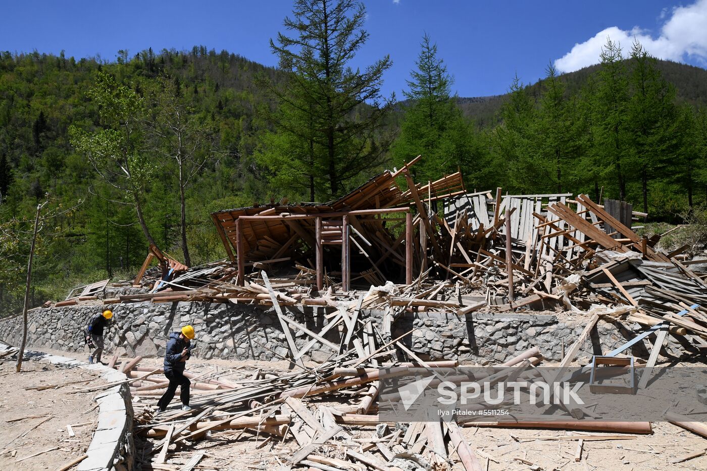 Punggye-ri nuclear test site in North Korea demolished