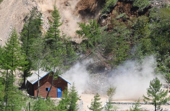 Punggye-ri nuclear test site in North Korea demolished