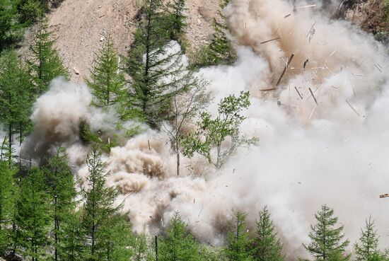 Punggye-ri nuclear test site in North Korea demolished