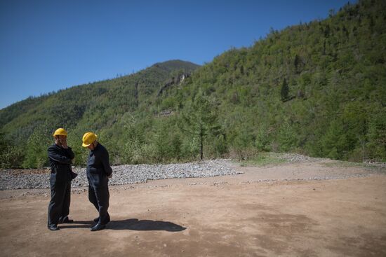 Punggye-ri nuclear test site in North Korea demolished