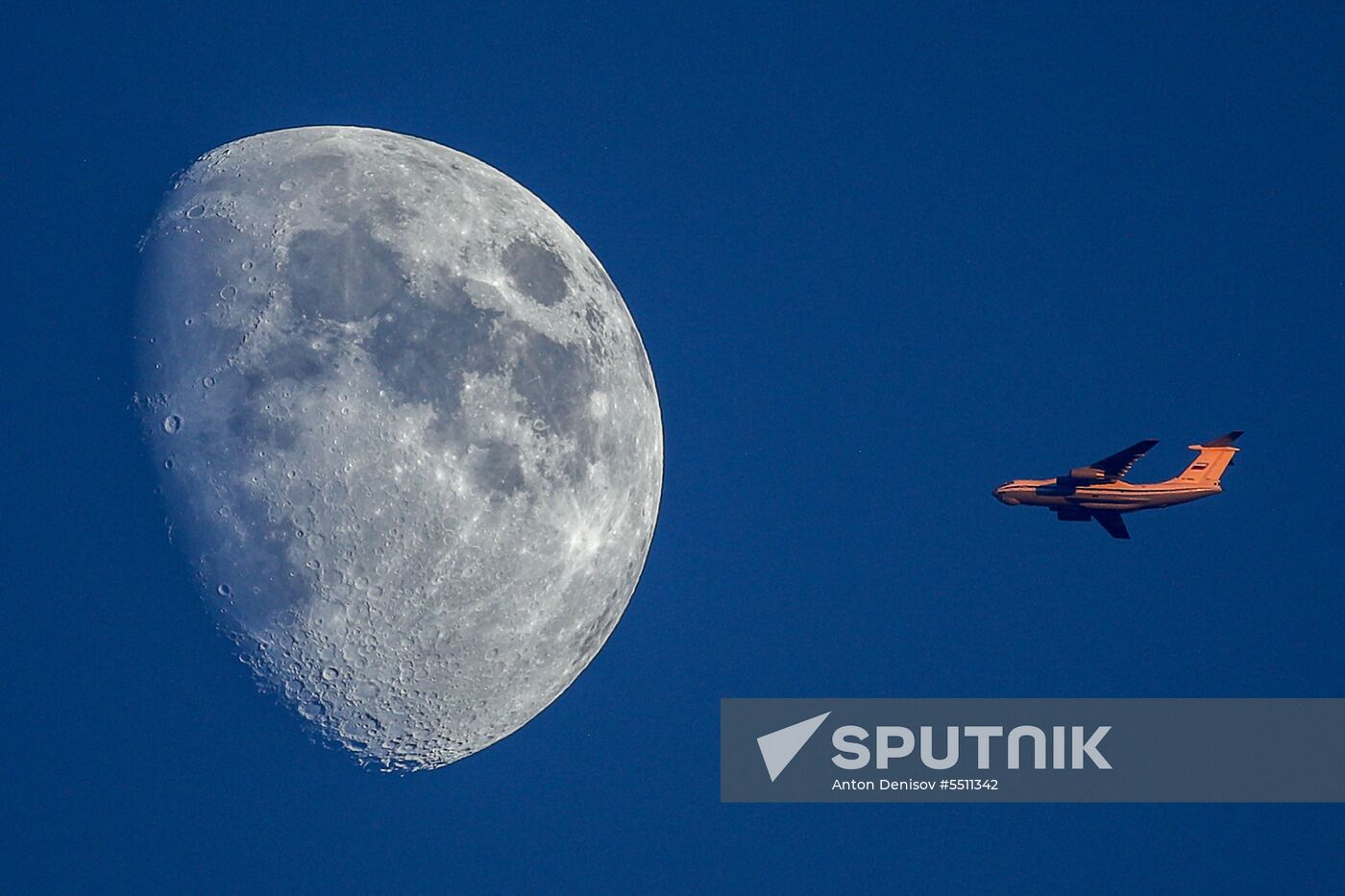 Increscent moon